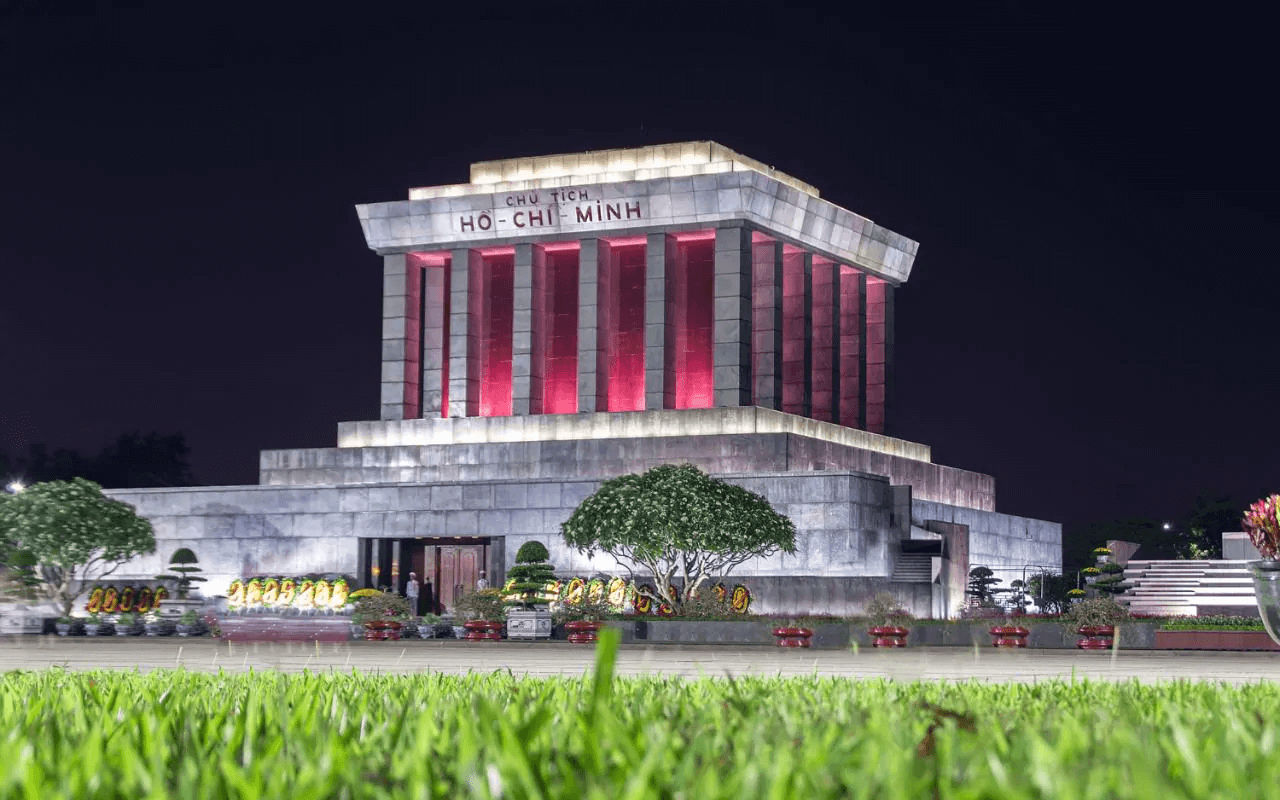 Ho Chi Minh Mausoleum, Hanoi