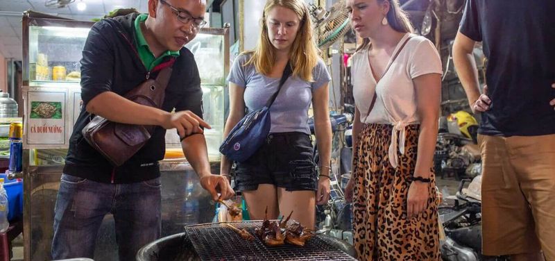 Hoi An Ultimate Street Food Experience 