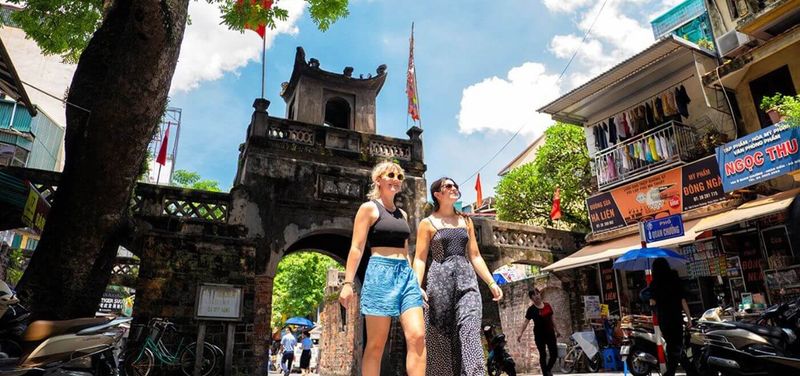 The Real Hanoi: The Old Quarter Walking Experience    