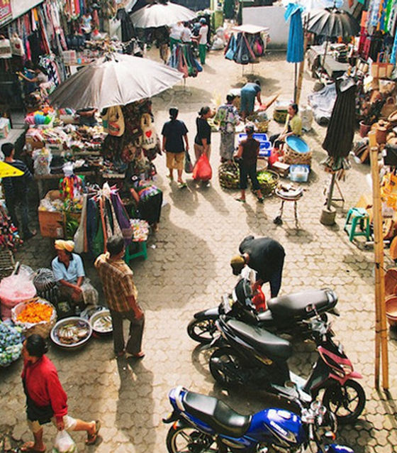 Bartering at Ubud Market in Bali